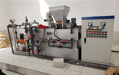 三箱一體加藥裝置（三腔泡藥機）